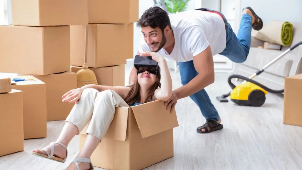How do long-distance moving companies handle logistics and coordination while cross-country relocations?