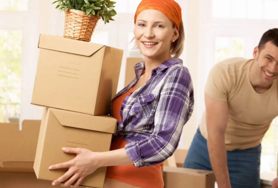 The Cost of Hiring Professional Movers vs DIY Moves: Is it Worth It?