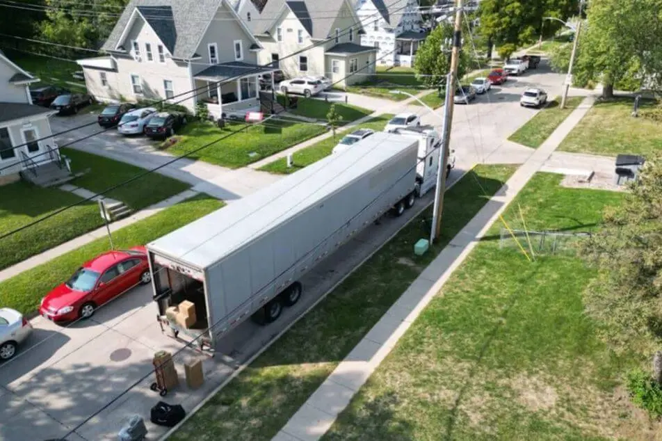 The Long Haul: Comprehensive Moving Solutions by a Long Distance Moving Company